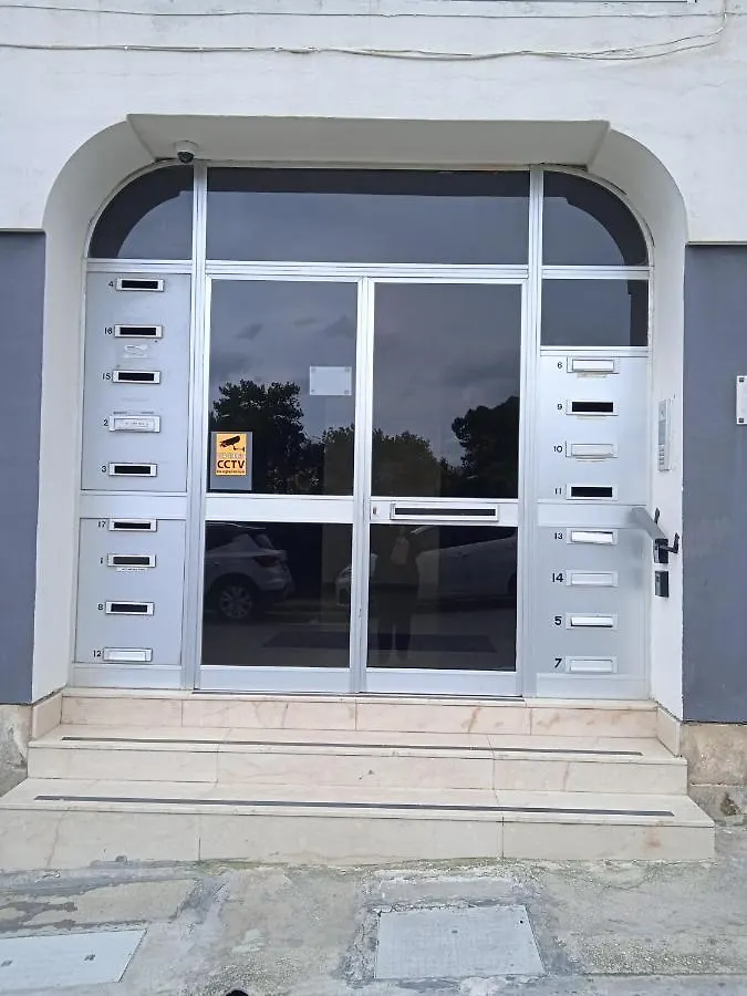 University Area Msida Apartment 0*,